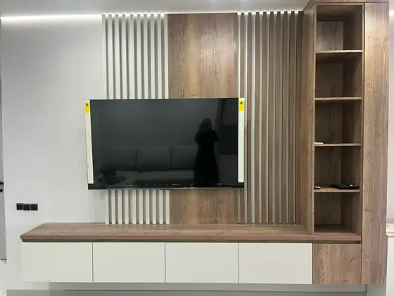 ТВ-зоны и тумбы на заказ — Консоль TV, стеллаж, декор.рейки